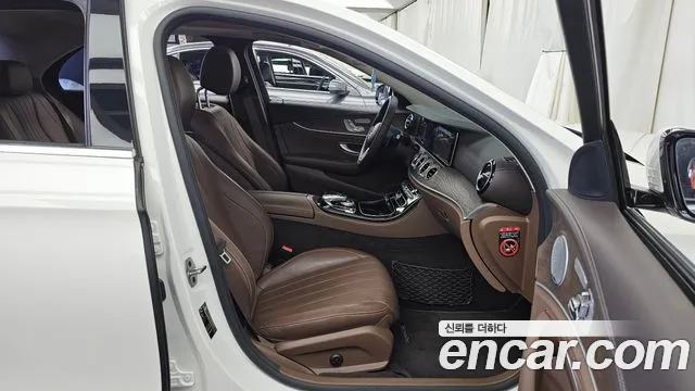 Mercedes-Benz E-Класс 2019 thumb 3
