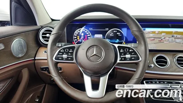 Mercedes-Benz E-Класс 2019 thumb 8