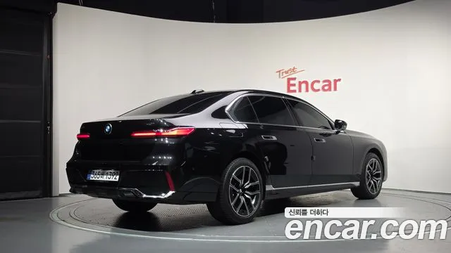 BMW 7 серии 2026 thumb 11