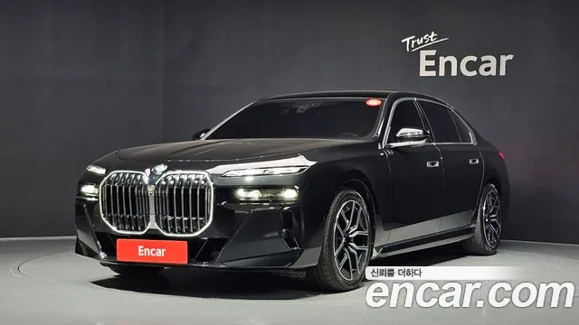 BMW 7 серии 2026 thumb 7