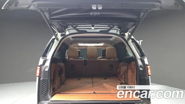 Land Rover Discovery 2019 thumb 8