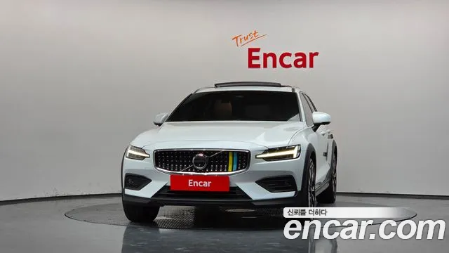 Volvo V60 2023 thumb 3