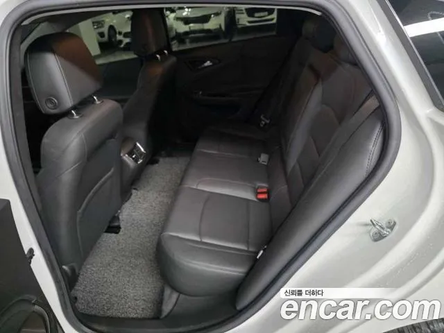 Chevrolet Malibu 2021 thumb 3