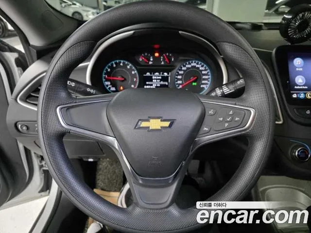 Chevrolet Malibu 2021 thumb 4