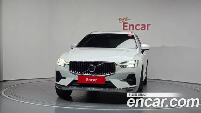 Volvo XC60 2023 thumb 3