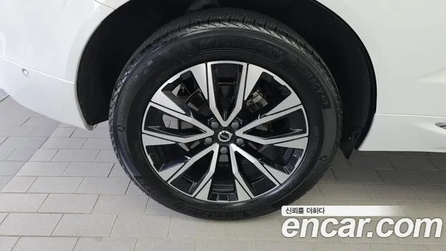 Volvo XC60 2023 thumb 2