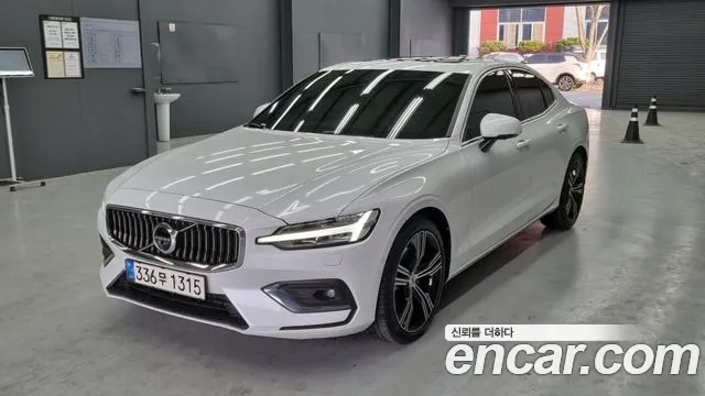 Volvo S60 2021 thumb 4
