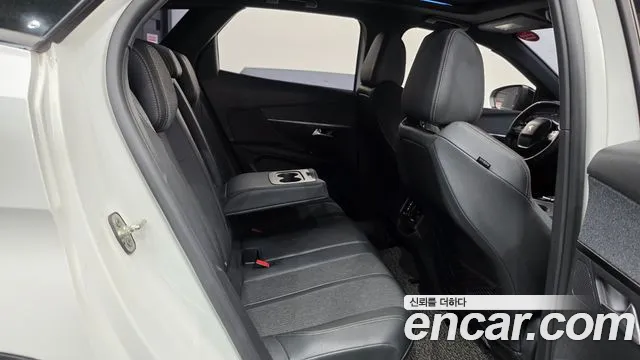 Peugeot 3008 2019 thumb 4
