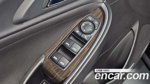 Chevrolet Malibu 2021 thumb 3