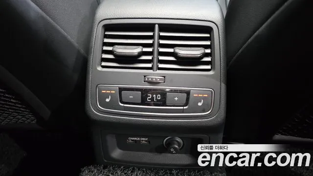 Audi A5 2021 thumb 10