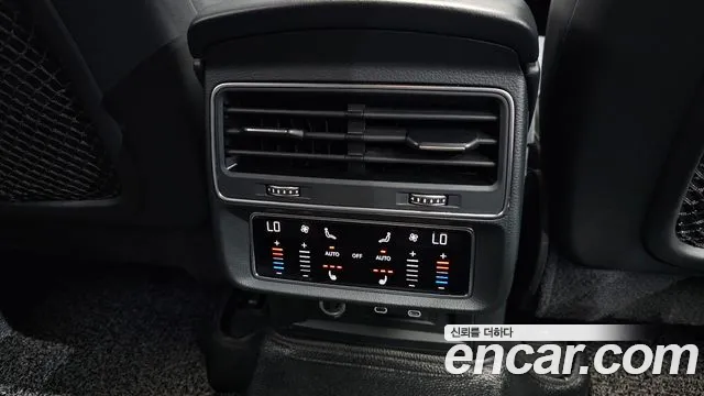 Audi Q7 2022 thumb 6