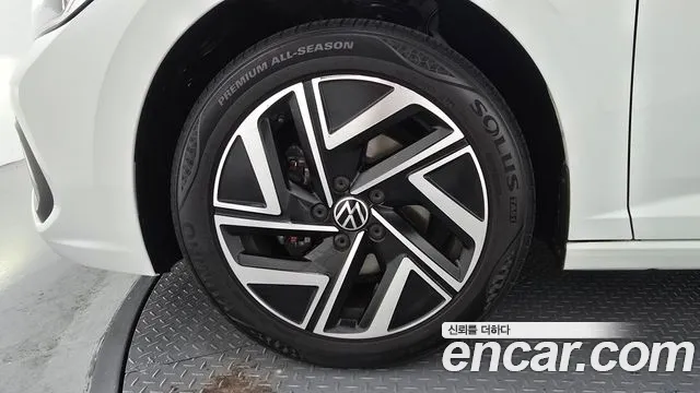 Volkswagen Jetta 2023 thumb 9