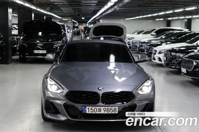 BMW Z4 2023 thumb 2