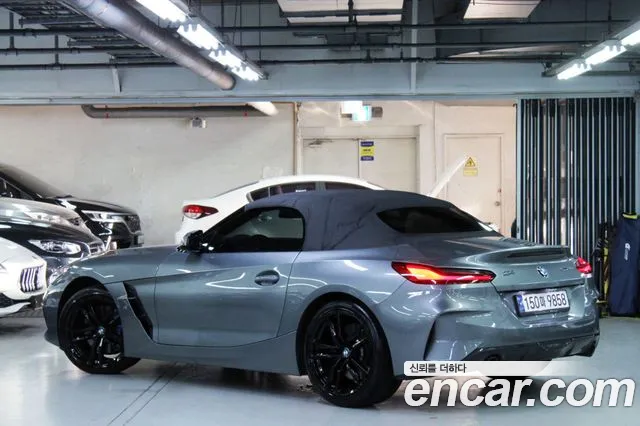 BMW Z4 2023 thumb 4