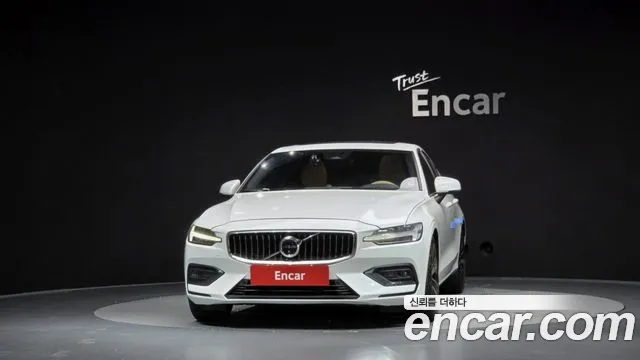 Volvo S60 2023 thumb 5