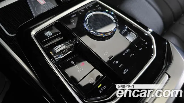BMW 7 серии 2025 thumb 3