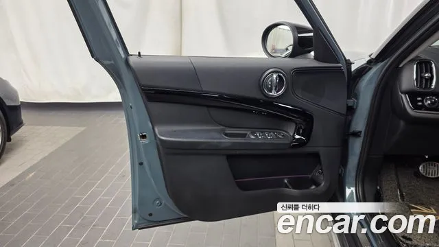 Mini Countryman 2021 thumb 8