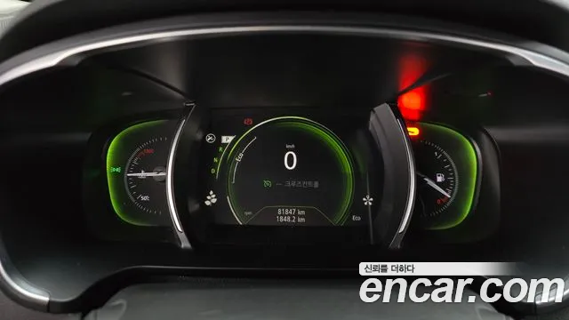 Renault Megane 2019 thumb 11