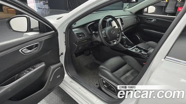 Renault Megane 2019 thumb 2