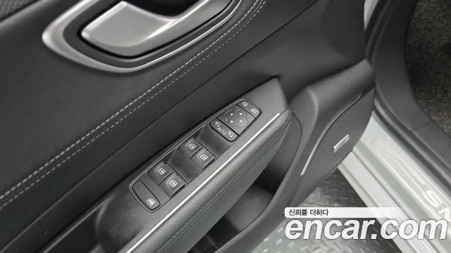 Renault Megane 2019 thumb 6