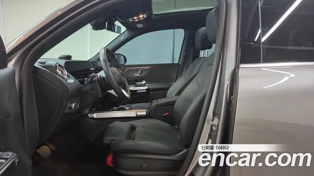 Mercedes-Benz EQB 2025 thumb 10