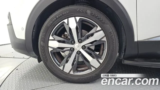 Peugeot 5008 2020 thumb 10