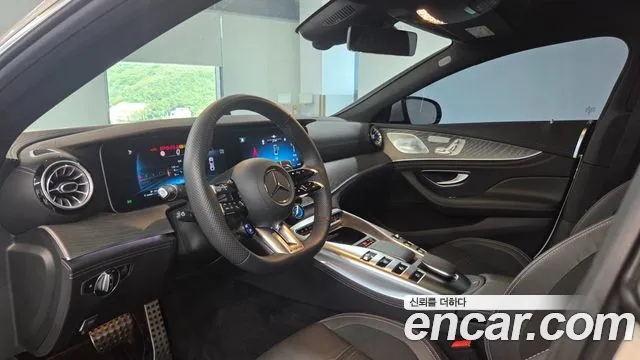Mercedes-Benz AMG GT 2025 thumb 12