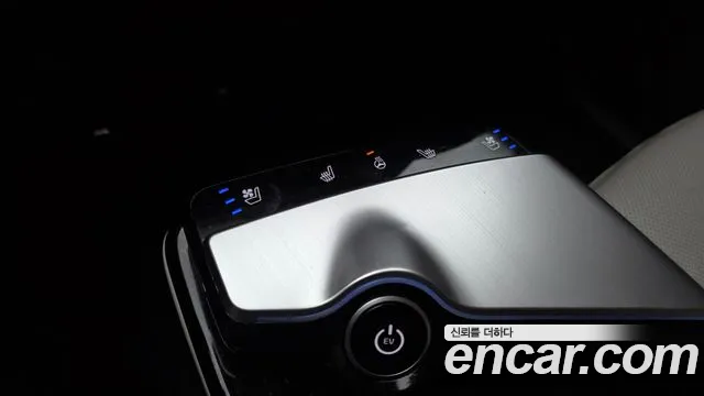 Kia EV6 2023 thumb 9