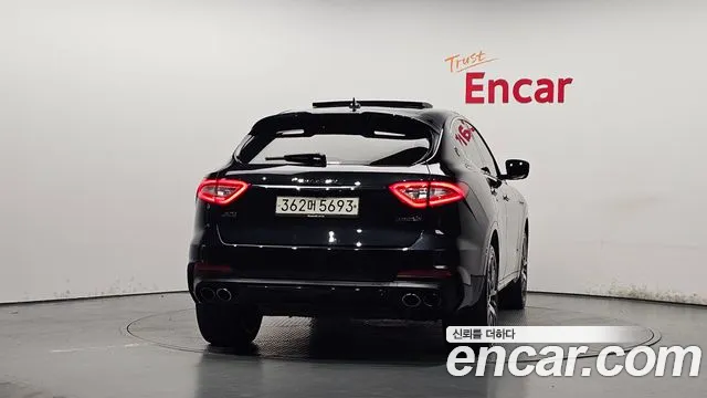 Maserati Levante 2019 thumb 6