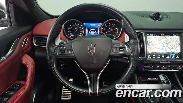 Maserati Levante 2019 thumb 8