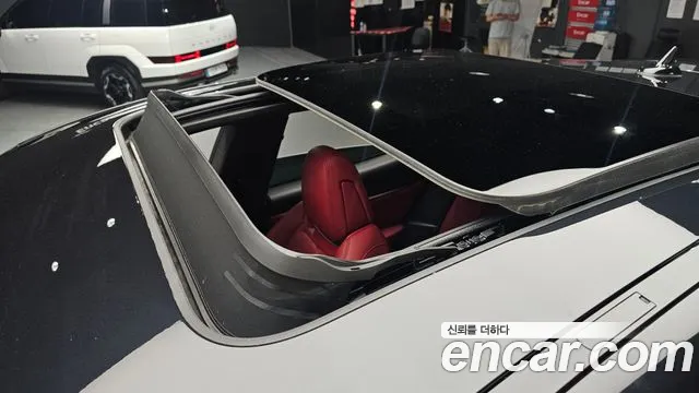 Maserati Levante 2019 thumb 4