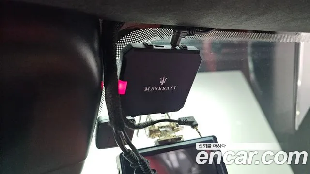 Maserati Levante 2019 thumb 7