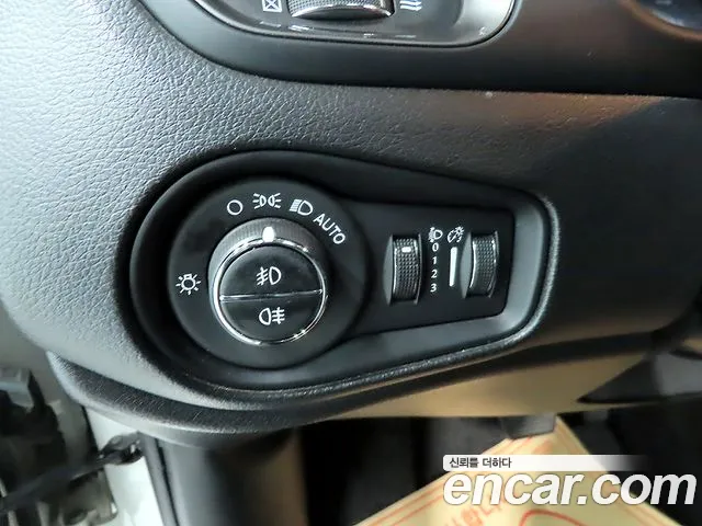 Jeep Renegade 2020 thumb 10