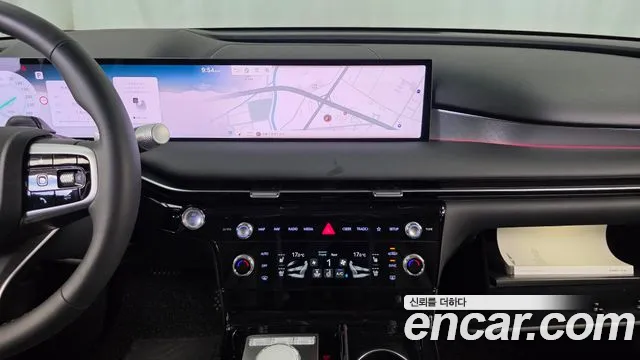 Genesis G80 2025 thumb 2