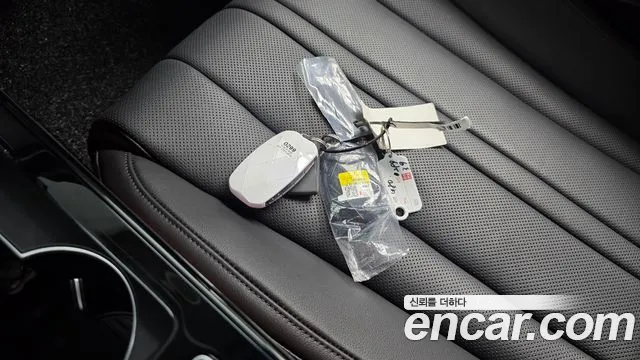 Genesis G80 2025 thumb 4