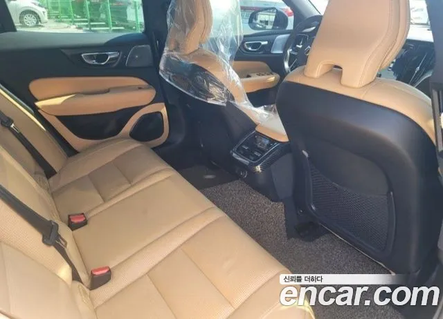 Volvo S60 2019 thumb 7
