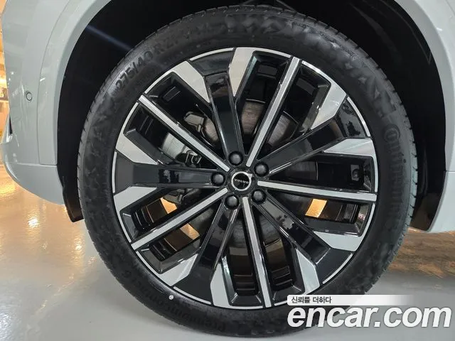 Volvo XC90 2026 thumb 12