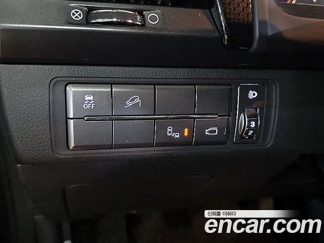KG_Mobility_Ssangyong Rexton 2020 thumb 5