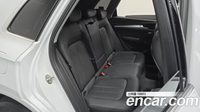 Audi Q5 2020 thumb 4