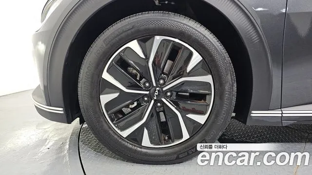 Kia EV6 2022 thumb 8