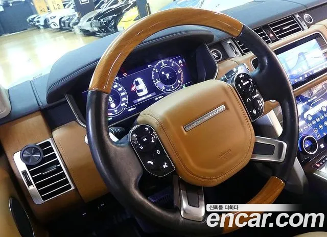 Land Rover Range Rover 2019 thumb 4