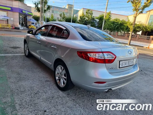 Renault Fluence 2013 thumb 2