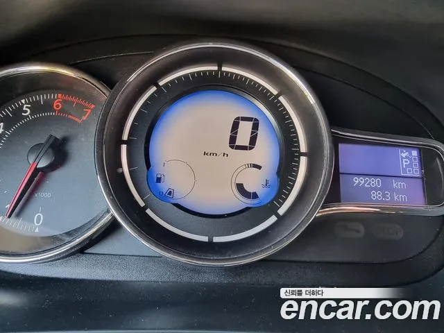 Renault Fluence 2013 thumb 8