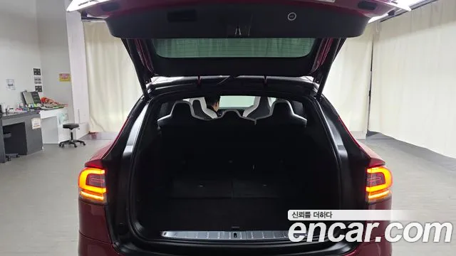 Tesla Model X 2019 thumb 10