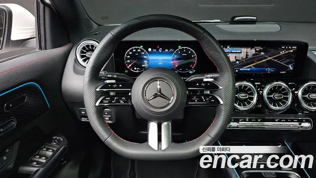 Mercedes-Benz GLA 2026 thumb 2
