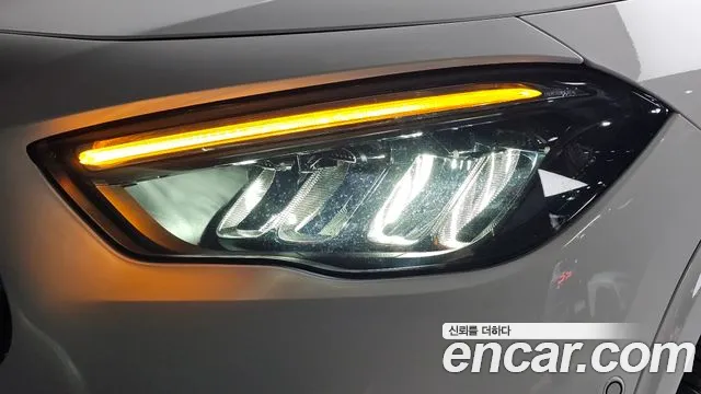 Mercedes-Benz GLA 2026 thumb 9