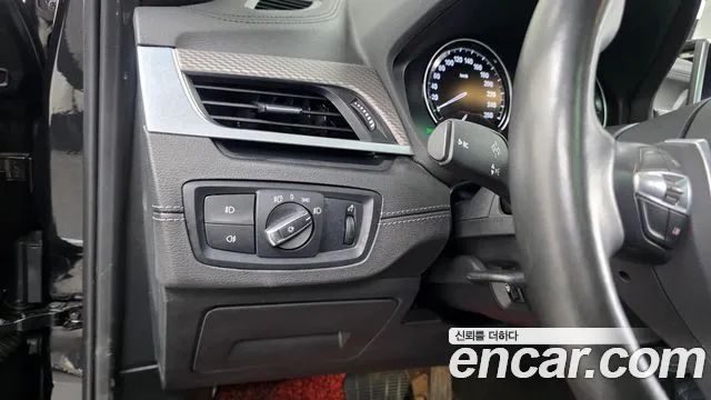 BMW X2 2020 thumb 7