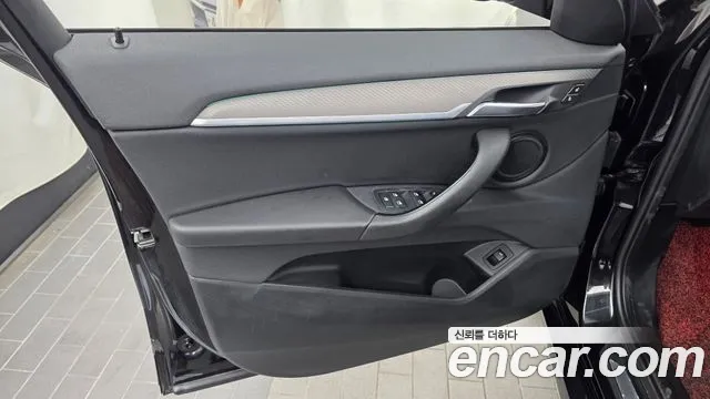 BMW X2 2020 thumb 3