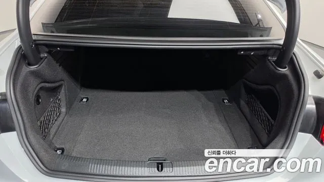Audi A5 2019 thumb 10