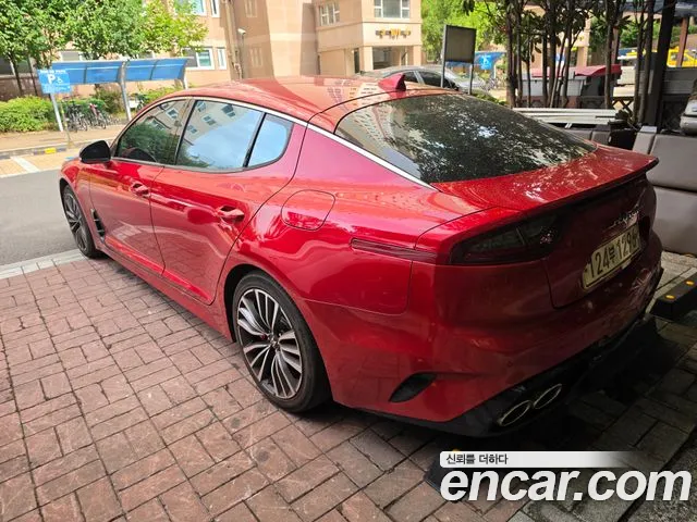Kia Stinger 2019 thumb 6